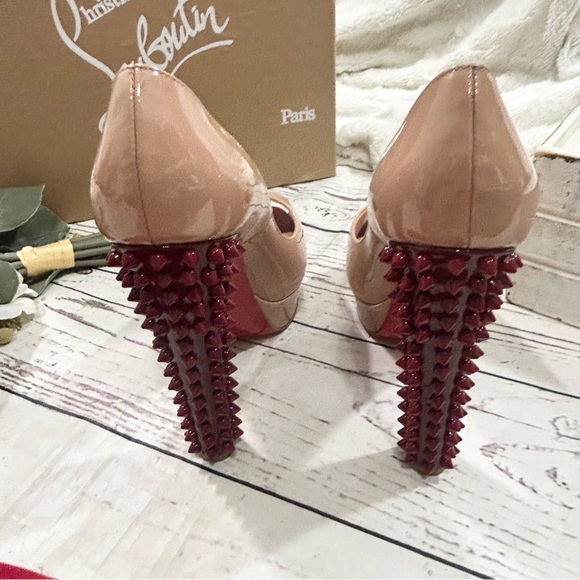 CHRISTIAN LOUBOUTIN TACLOU spike patent leather PUMPS NEW - Picture 6 of 9